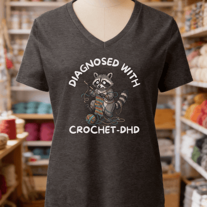 Crochet-DHD V-Neck T-Shirt Dark Grey Heather / S