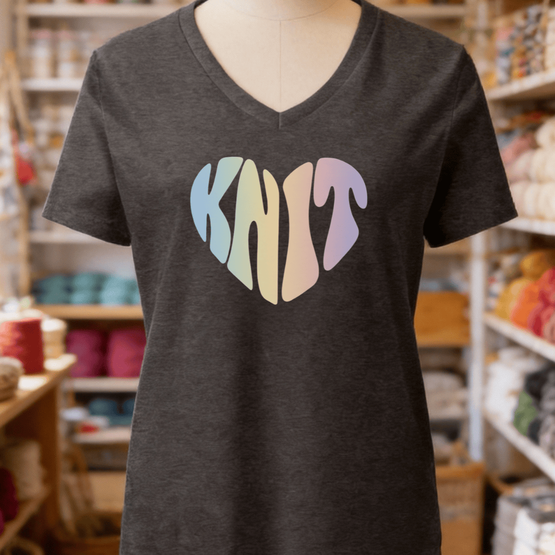Knit Heart Pastel V-Neck T-Shirt Dark Grey Heather / S