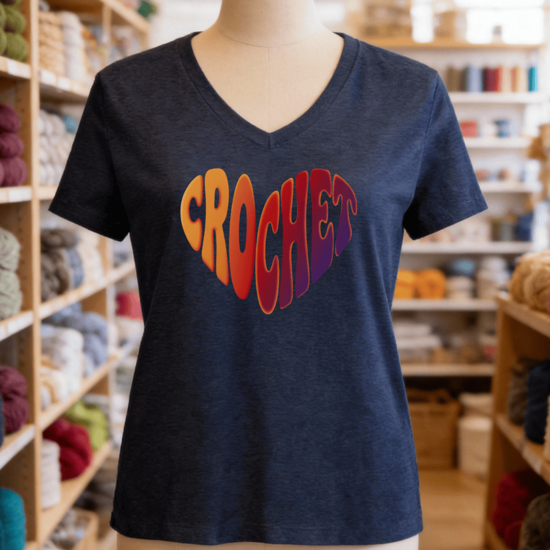 Crochet Heart Sunset V-Neck T-Shirt Heather Navy / S