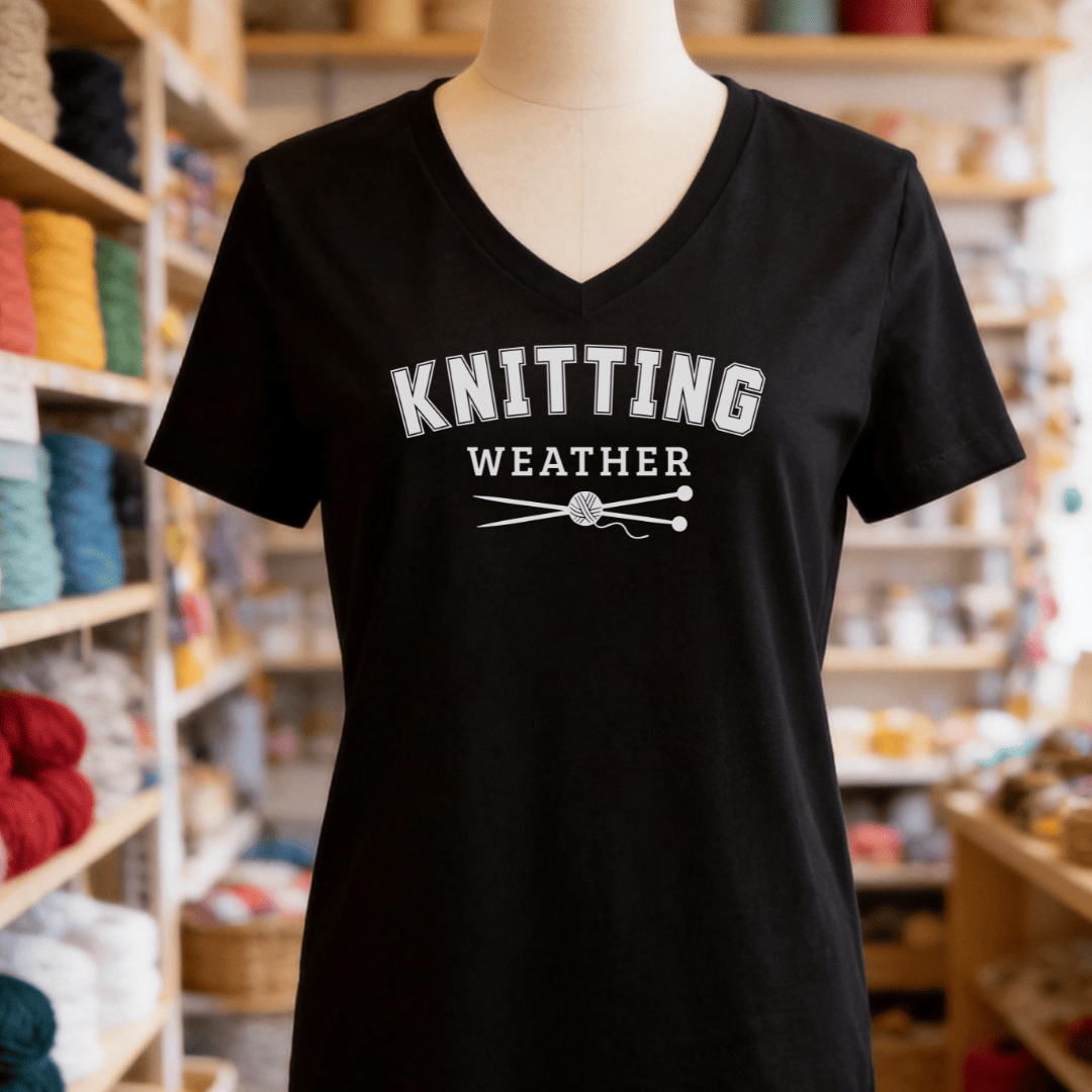 Knitting Weather V-Neck T-Shirt Solid Black Blend / S